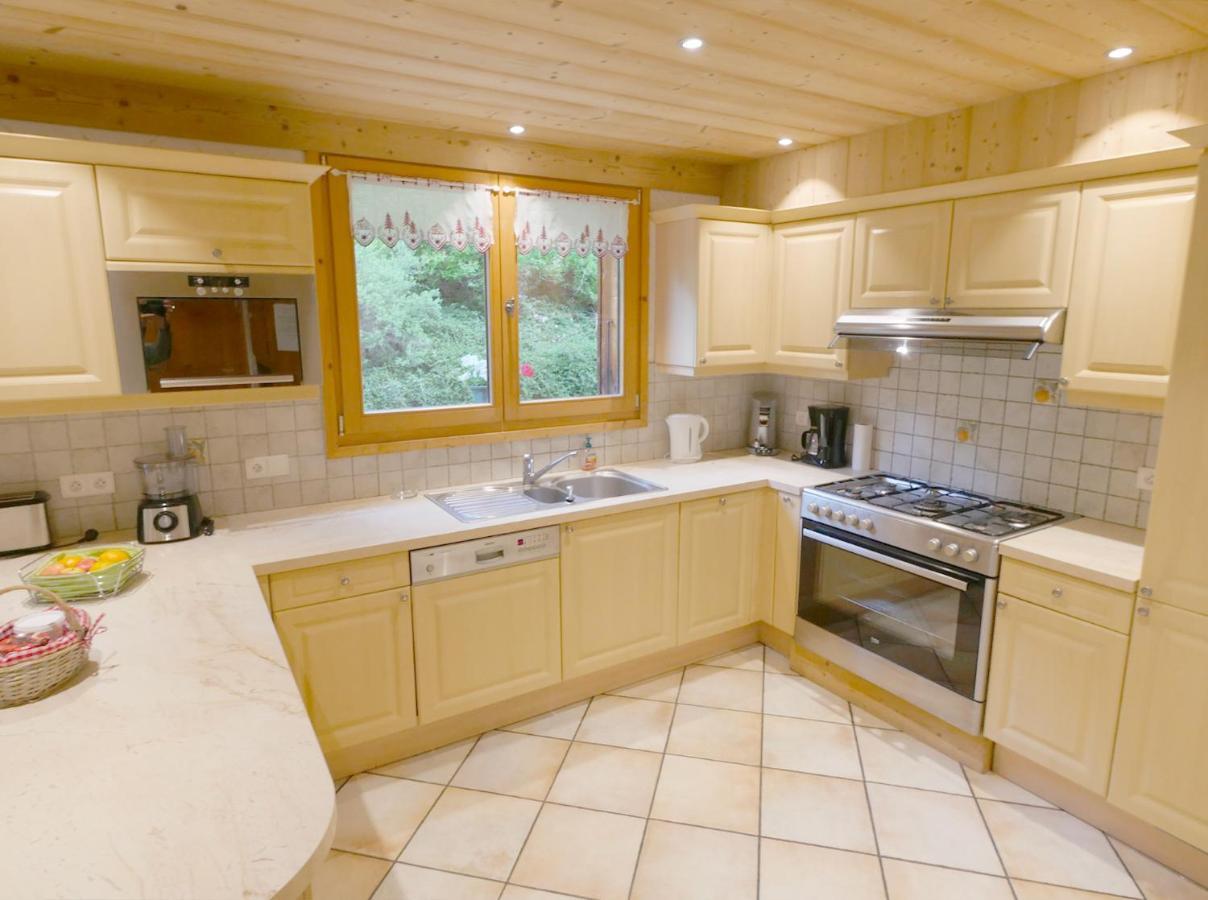 Chalet Adonis - Montriond, Morzine, Avoriaz ภายนอก รูปภาพ